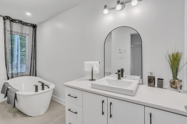 Bathroom - 14a Ch. Crouch, Val Des Monts, QC J8M1M9 Photo 5