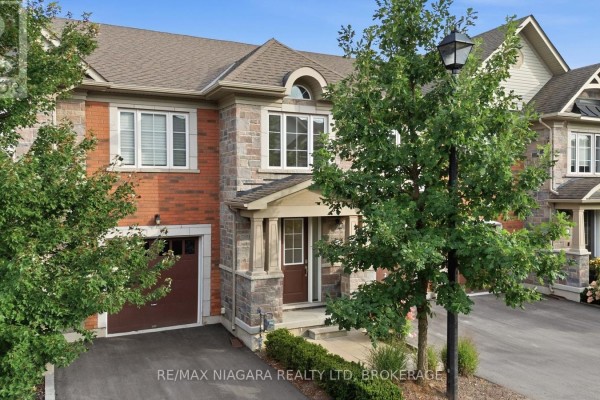 12 George Manor, Niagara On The Lake, ON, photo 2