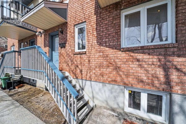 15 - 1204 Shillington Avenue, Ottawa, ON K1Z7Z4 Photo 2