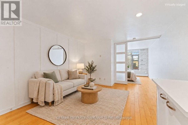 15 - 202 St Patrick Street, Ottawa, ON K1N5K3 Photo 2