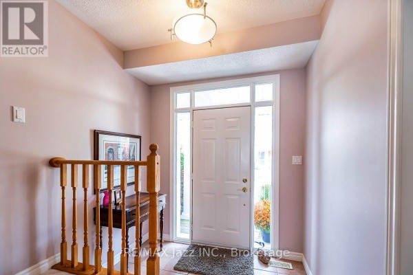 Bedroom 3 - 15 - 2800 Courtice Road, Clarington, ON L1E2M6 Photo 5