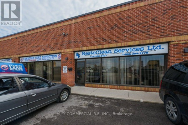 15 - 955 Wilson Avenue, Toronto, ON M3K2A8 Photo 2