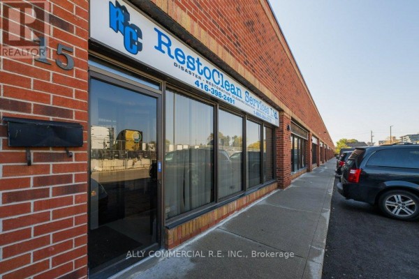 15 - 955 Wilson Avenue, Toronto, ON M3K2A8 Photo 3