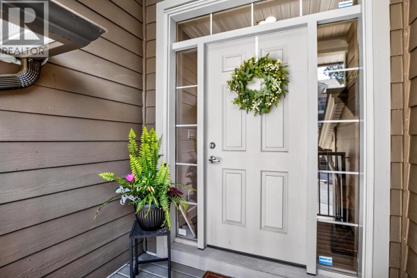 15 11384 Burnett Street, Maple Ridge, BC V2X9E4 Photo 3