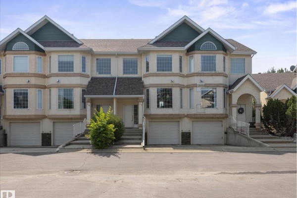 #15 11717 9b Av Nw, Edmonton