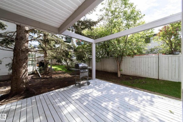 Primary Bedroom - #15 603 Youville Dr E Nw, Edmonton, AB T6L6V8 Photo 4