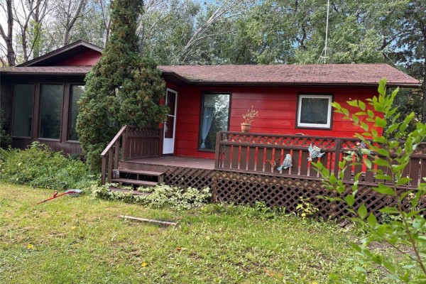 Kitchen - 15 6th Street, Glenella, MB R0J0V0 Photo 2
