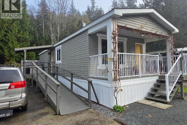 15-8425 Highway 101, Powell River, BC, photo 3