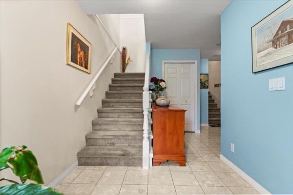 Eating area - 15 8590 Sunrise Drive, Chilliwack Mountain, Chilliwack, BC V2R3Z4 Photo 4
