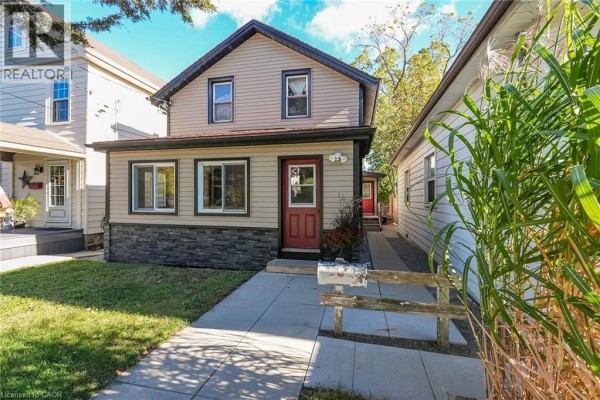 15 Adelaide Street, Grimsby, ON, photo 2
