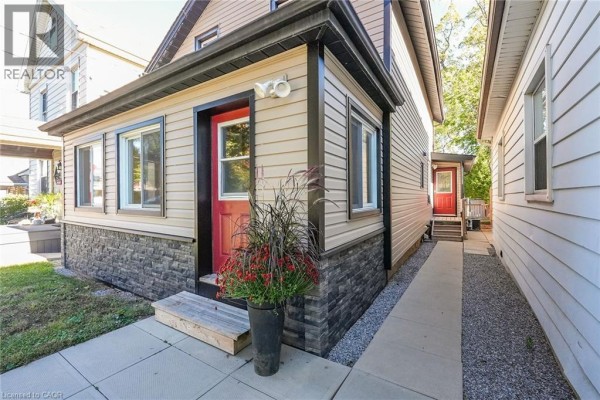 15 Adelaide Street, Grimsby, ON, photo 3