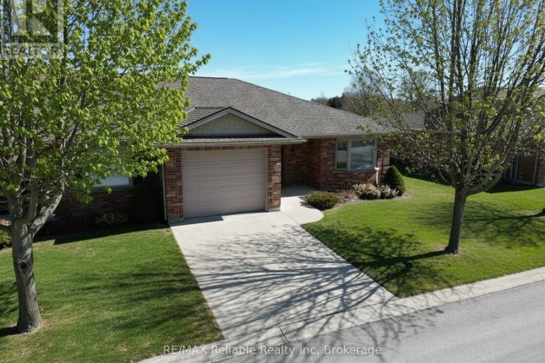 15 Bayfield Mews Lane, Bluewater, ON, photo 2