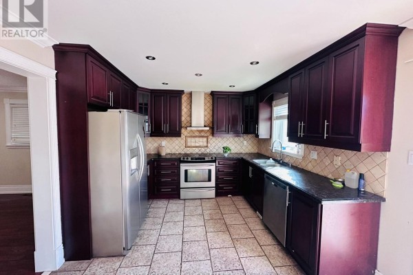 Kitchen - 15 Beaverhall Road, Brampton, ON L6X4L3 Photo 4