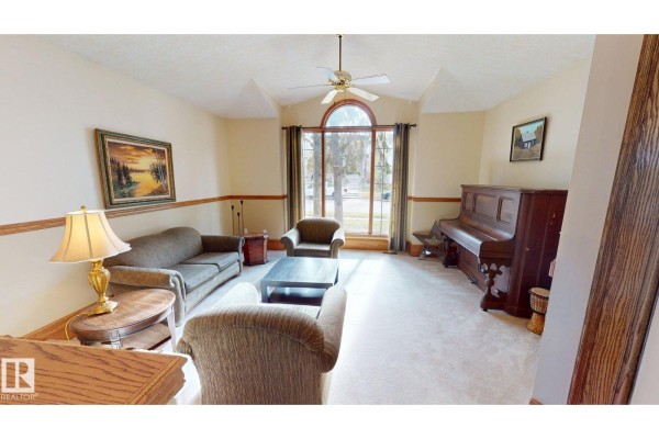 15 Belmont Dr, St  Albert, AB, photo 3
