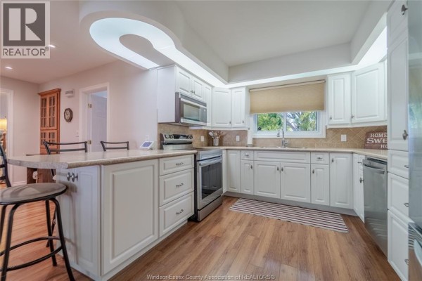 Sunroom - 15 Bond Avenue, Tilbury, ON N0P2L0 Photo 5