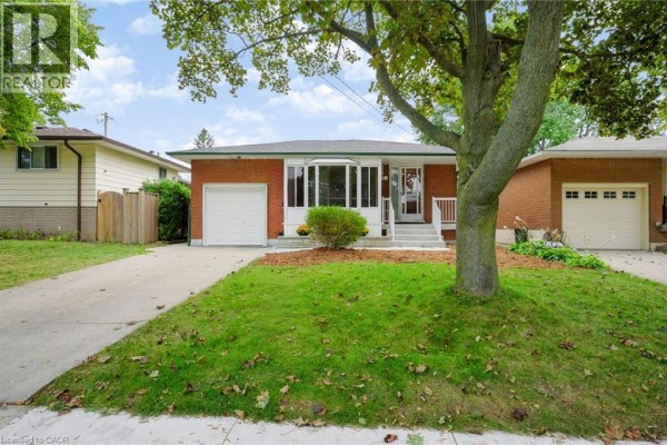 Workshop - 15 Clearwater Drive, Hamilton, ON L9C2K1 Photo 2