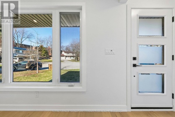 15 Colonial Court, Hamilton, ON, photo 2
