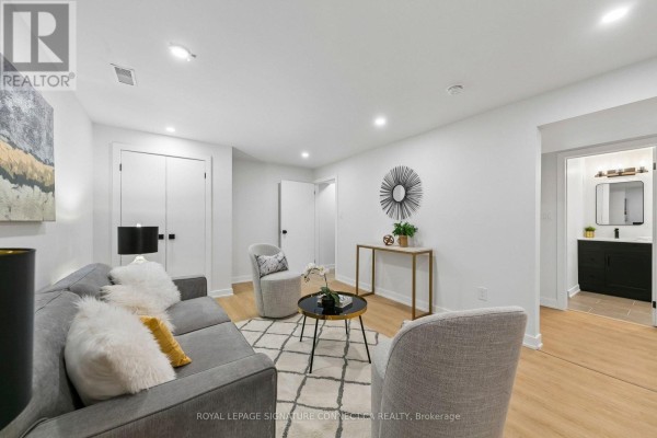 15 Colonial Court, Hamilton, ON, photo 3