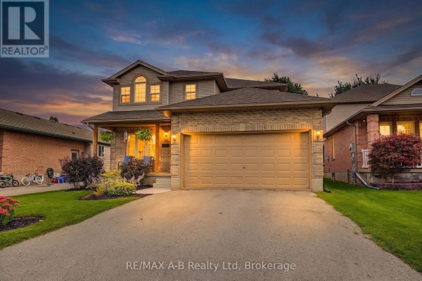 15 Cook Crescent, St  Thomas, ON N5R6J3 Photo 3