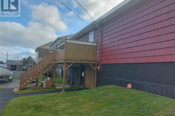 Bath (# pieces 1-6) - 15 Cox Avenue, Channel Port Aux Basques, NL A0M1C0 Photo 4