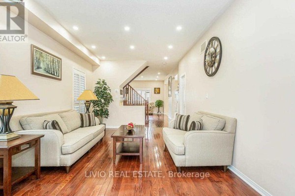 Dining room - 15 Dawes Road, Brampton, ON L6X0R8 Photo 4