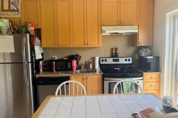 15 Deneb Street, Barrie, ON, photo 3