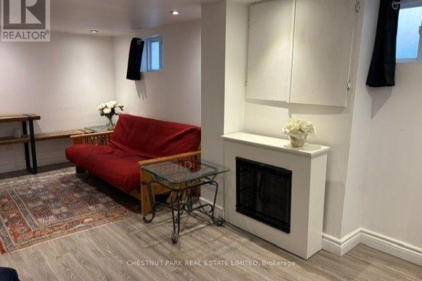 15 Denison Road E, Toronto, ON M9N1B6 Photo 4