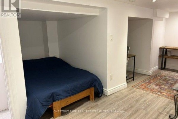 15 Denison Road E, Toronto, ON M9N1B6 Photo 5