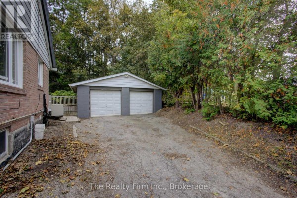 Bedroom - 15 Dumbarton Street, Guelph, ON N1E3T4 Photo 4