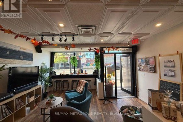 View from the interior looking towards the entrance and street. - 15 Dunlop Street W, Barrie