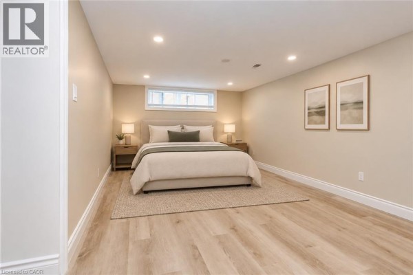 Living room - 15 Edinburgh Road Unit# Lower, Kitchener, ON N2B1M4 Photo 4