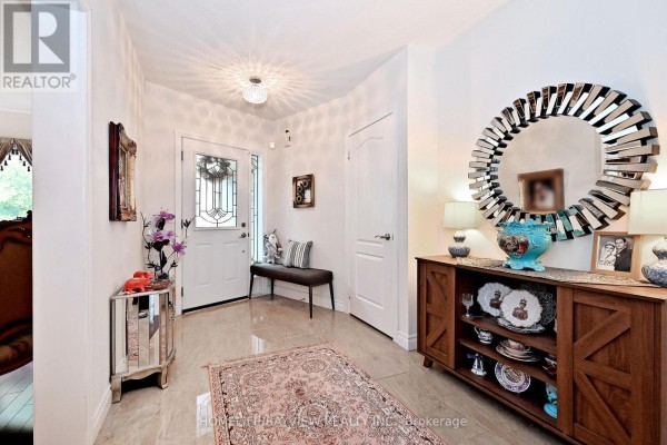 15 El Dorado Street, Richmond Hill, ON L4C0G9 Photo 5