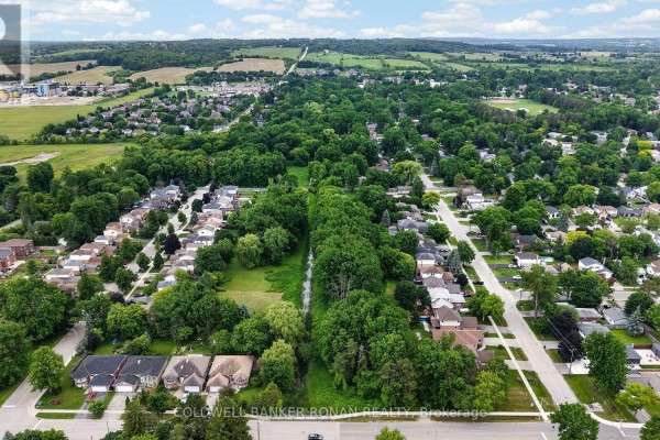 15 English Drive, New Tecumseth, ON L0G1A0 Photo 4