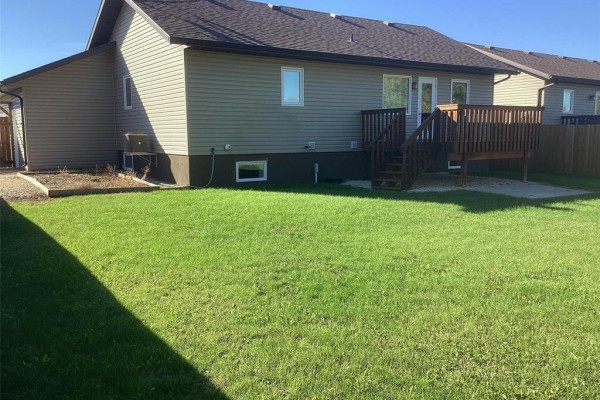 15 Exeter Drive, Morden, MB R6M0E3 Photo 2