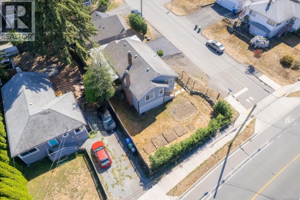 15 Fourth St, Nanaimo, BC, photo 2