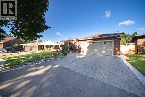 3pc Bathroom - 15 Fox Run, Brantford, ON N3R7P9 Photo 3