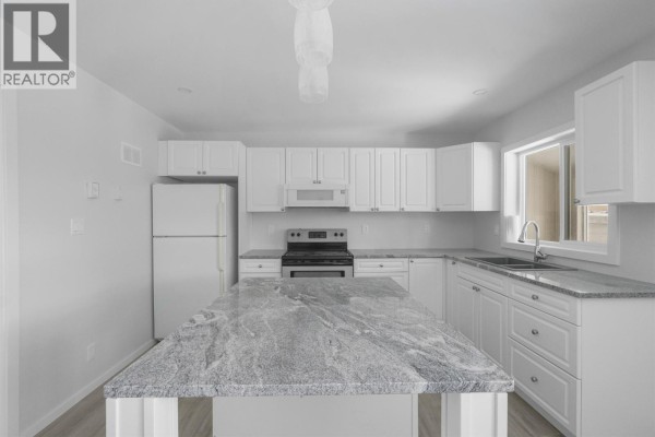 Living room - 15 Gannet Crescent, Kitimat, BC V8C1P4 Photo 5