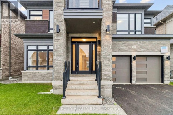 15 Garriock Hall Avenue, King, ON, photo 2