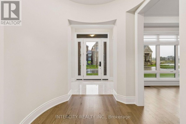 15 Garriock Hall Avenue, King, ON, photo 3