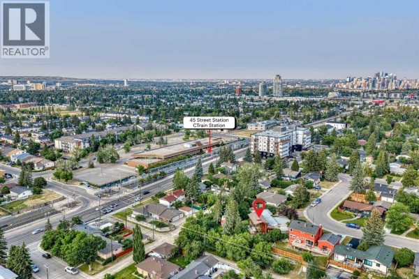 Aerial view of neighborhood with marked amenities and roadways - 15 Glenview Drive Sw, Calgary