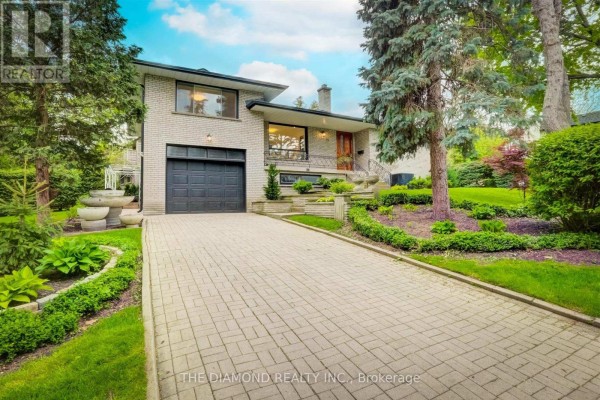15 Government Road, Toronto