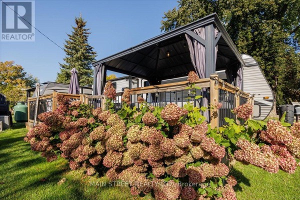 15 Hawaiian Circle, Whitchurch Stouffville, ON, photo 2