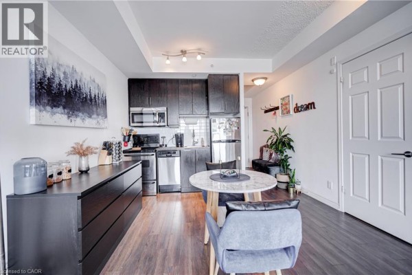Living room - 15 James Finlay Way Unit# 712, North York, ON M3M0B3 Photo 5