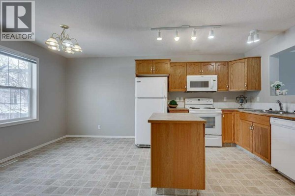Primary Bedroom - 15 Kerry Wood Mews, Red Deer, AB T4N7B8 Photo 5