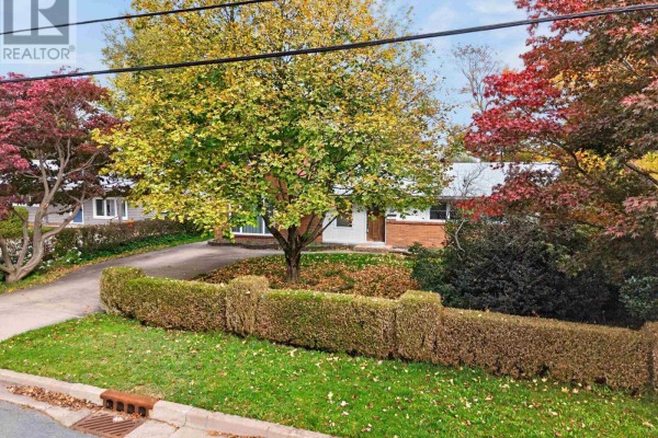 Family room - 15 Kincardine Drive, Dartmouth, NS B2X1H7 Photo 5