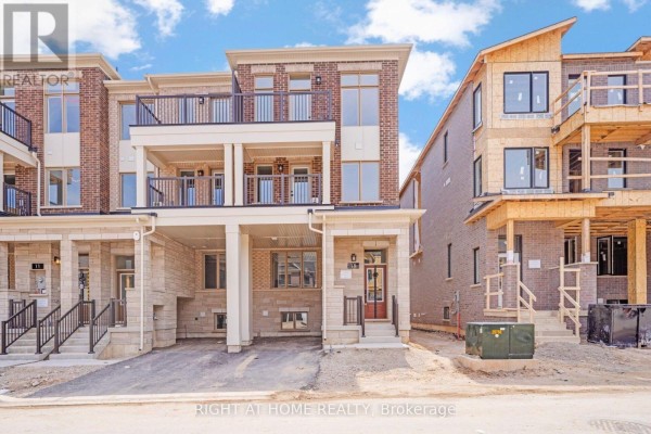 15 Kings Hill Drive, Brampton, ON L7A0B8 Photo 3