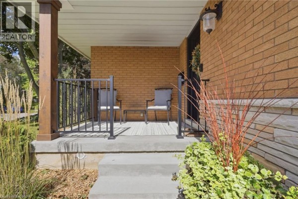 Recreation room - 15 Linton Place, Kitchener, ON N2B2K1 Photo 4