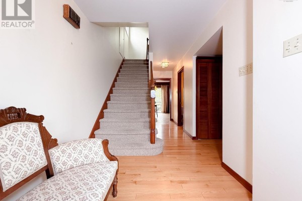 Den - 15 Lynnbrook Drive, Westmount, NS B1R1R2 Photo 4
