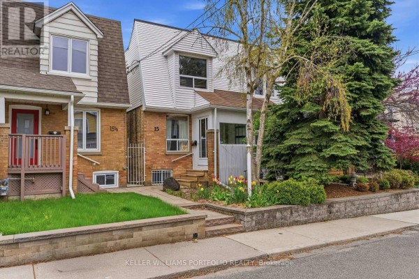 15 Myrtle Avenue, Toronto, ON M4M2A3 Photo 2