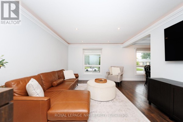 Kitchen - 15 Nickel Street, St  Catharines, ON L2M1L4 Photo 4